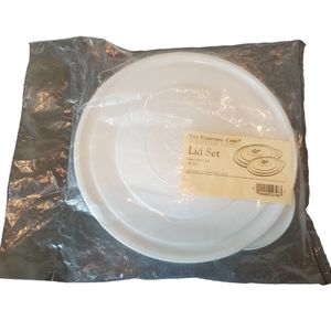 NIP The Pampered Chef White 2 Piece Lid Set (10" / 9") For Colander/Bowlβ¦